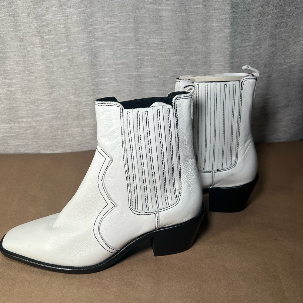 Urban Outfitters White Western Chelsea Boots Size 37 - Picture 11 of 15